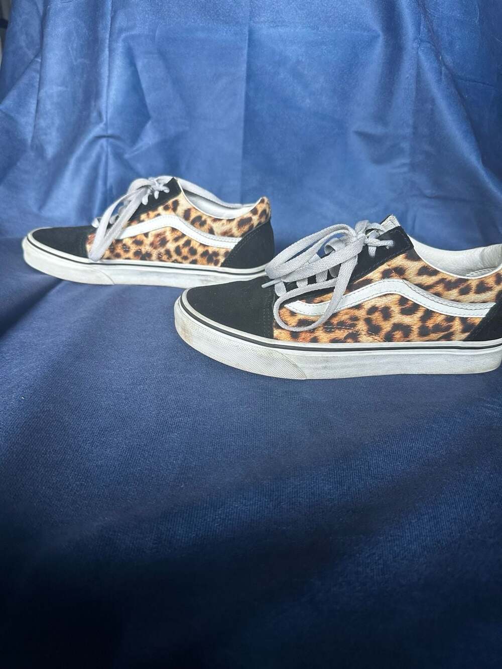 Vans Old Skool Leopard Print Skate Shoes Black/True White - Picture 2 of 8